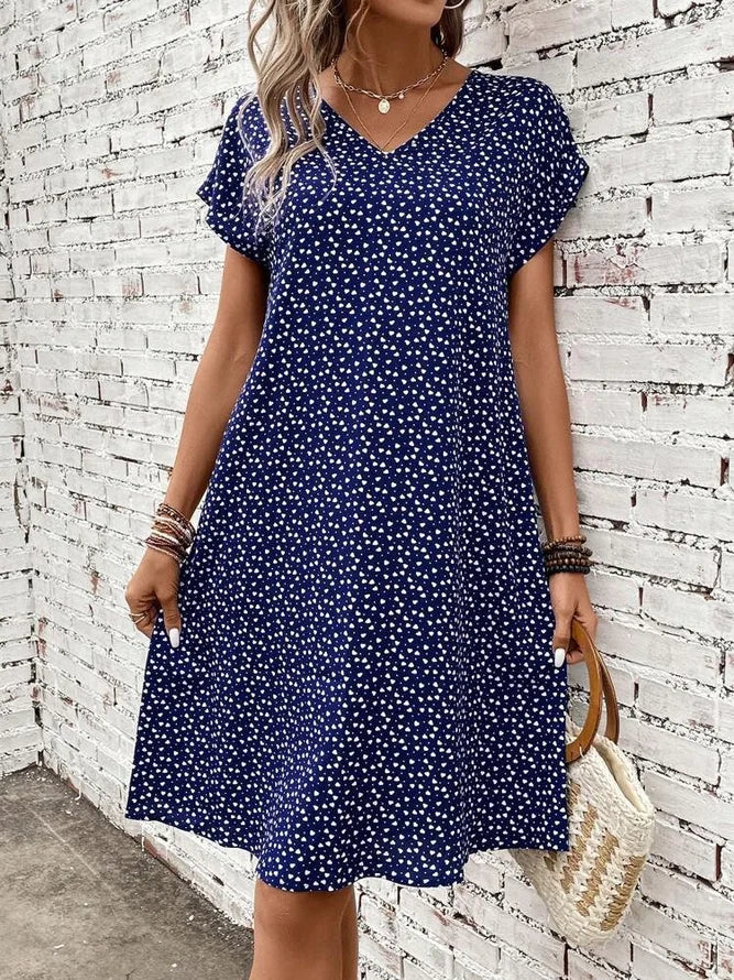 Chic short sleeve mini dress with V-neck