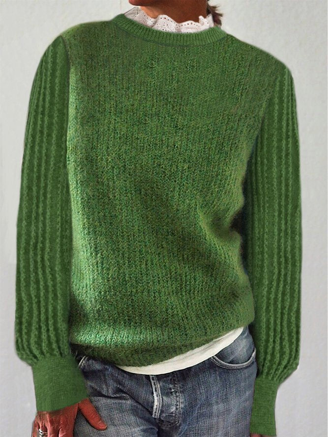 Green long sleeve sweater with round neck