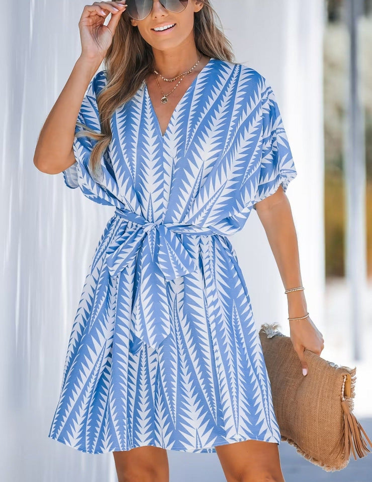 Fashionable blue mini dress with short sleeves