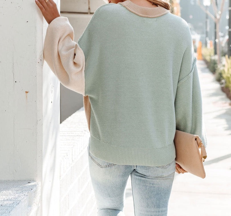 Fresh long sleeve sweater with colour block