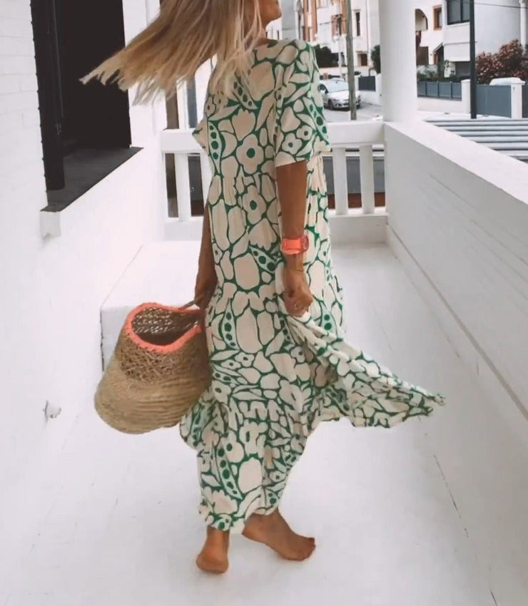 Green maxi dress with short sleeves