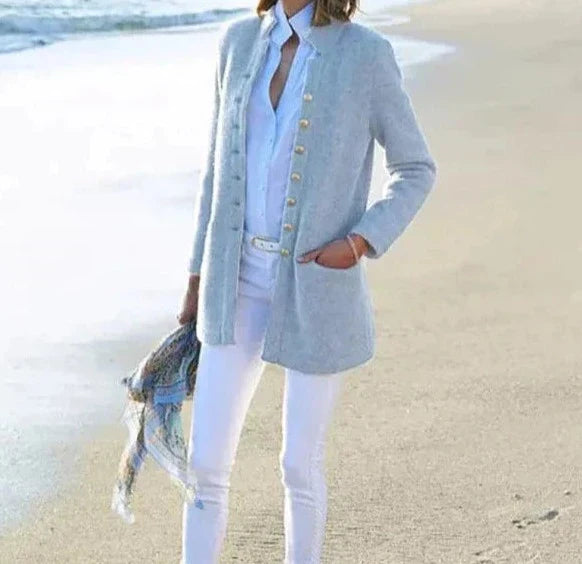 Airy monochrome blue sweater with long sleeves