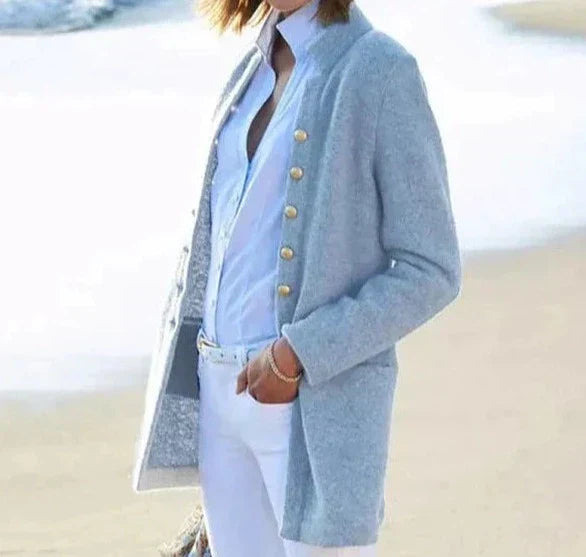 Airy monochrome blue sweater with long sleeves