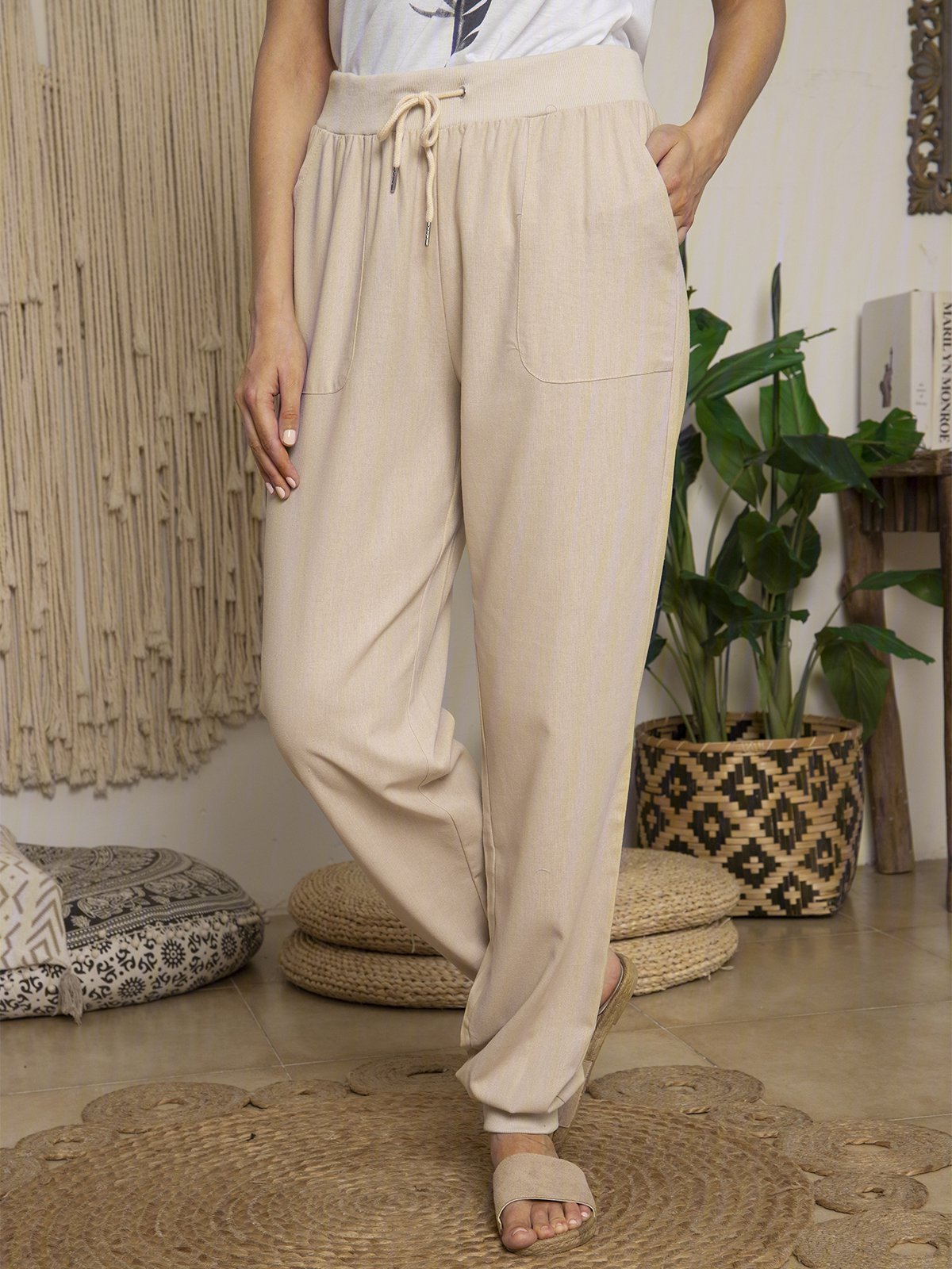 Linen gloss The ladies summer trousers with drawstring