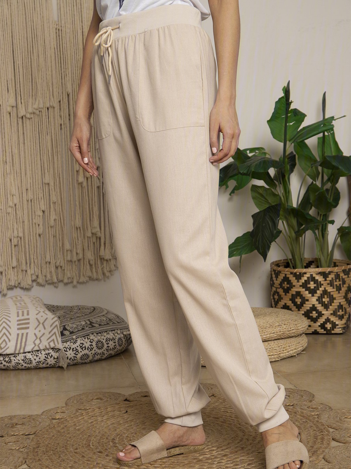 Linen gloss The ladies summer trousers with drawstring