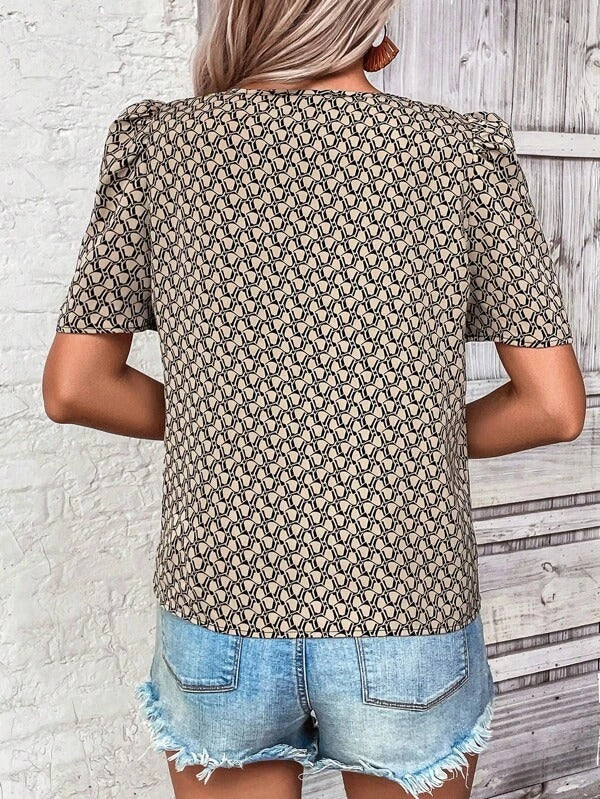 Stylish short sleeve print top