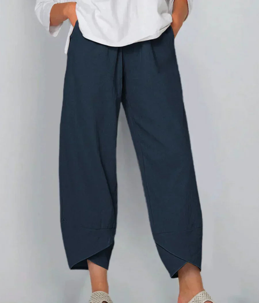 Windproof Elegance pants that protect you from wind and weather while always looking stylish