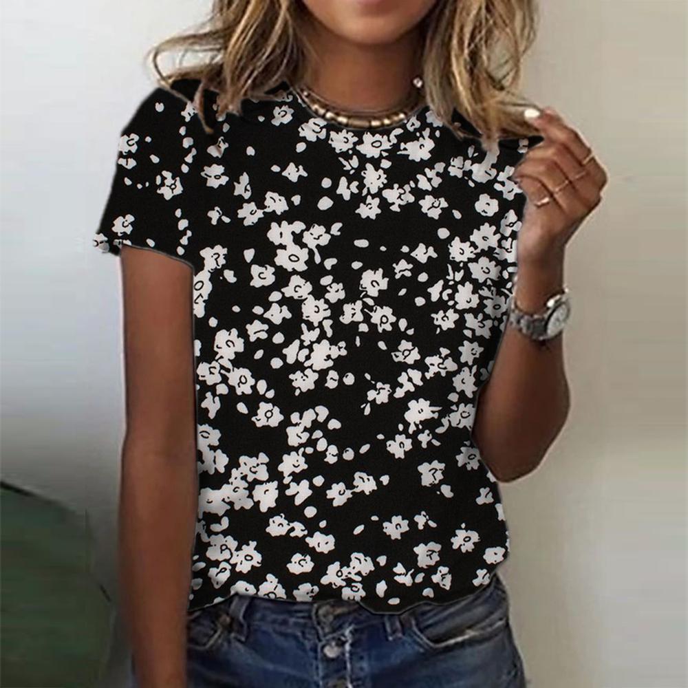 Elegant short sleeve top with floral print