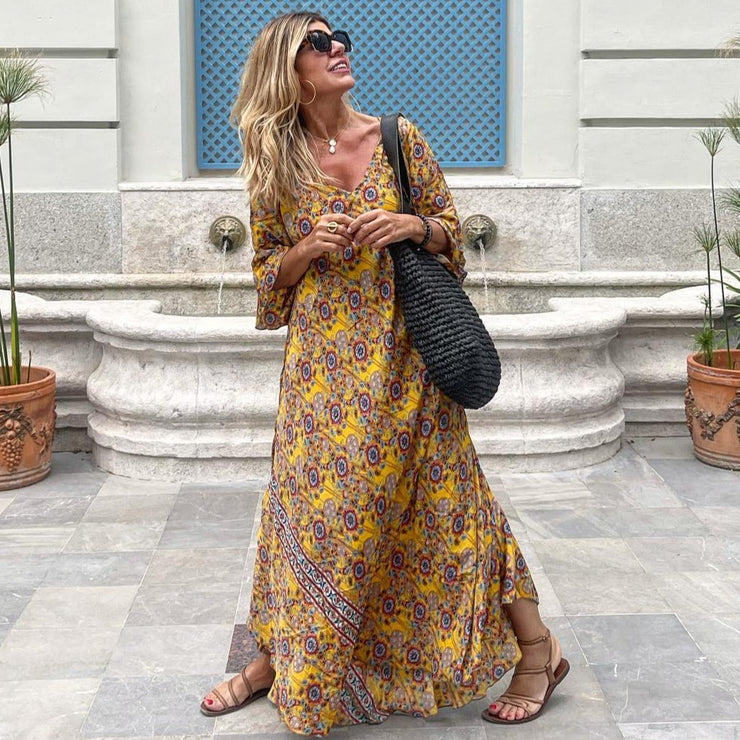 Yellow maxi dress with 3/4-length sleeves