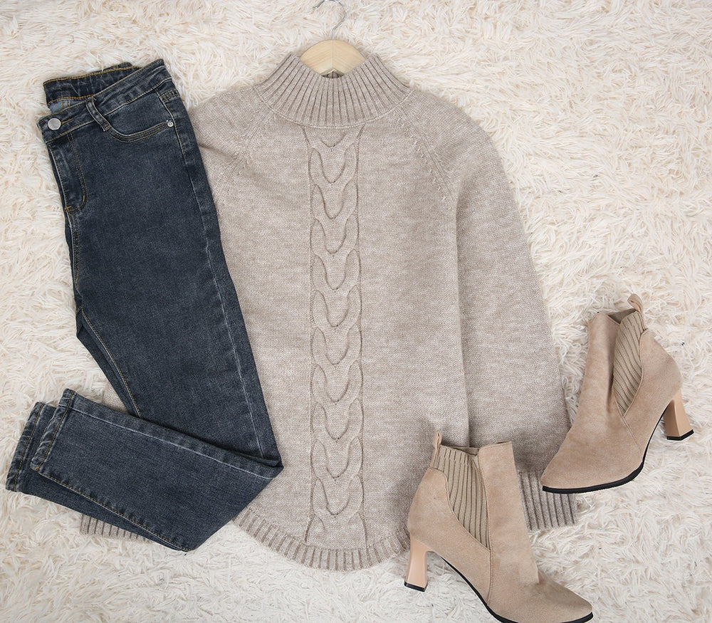 Long-sleeved, monochrome sweater in vintage style