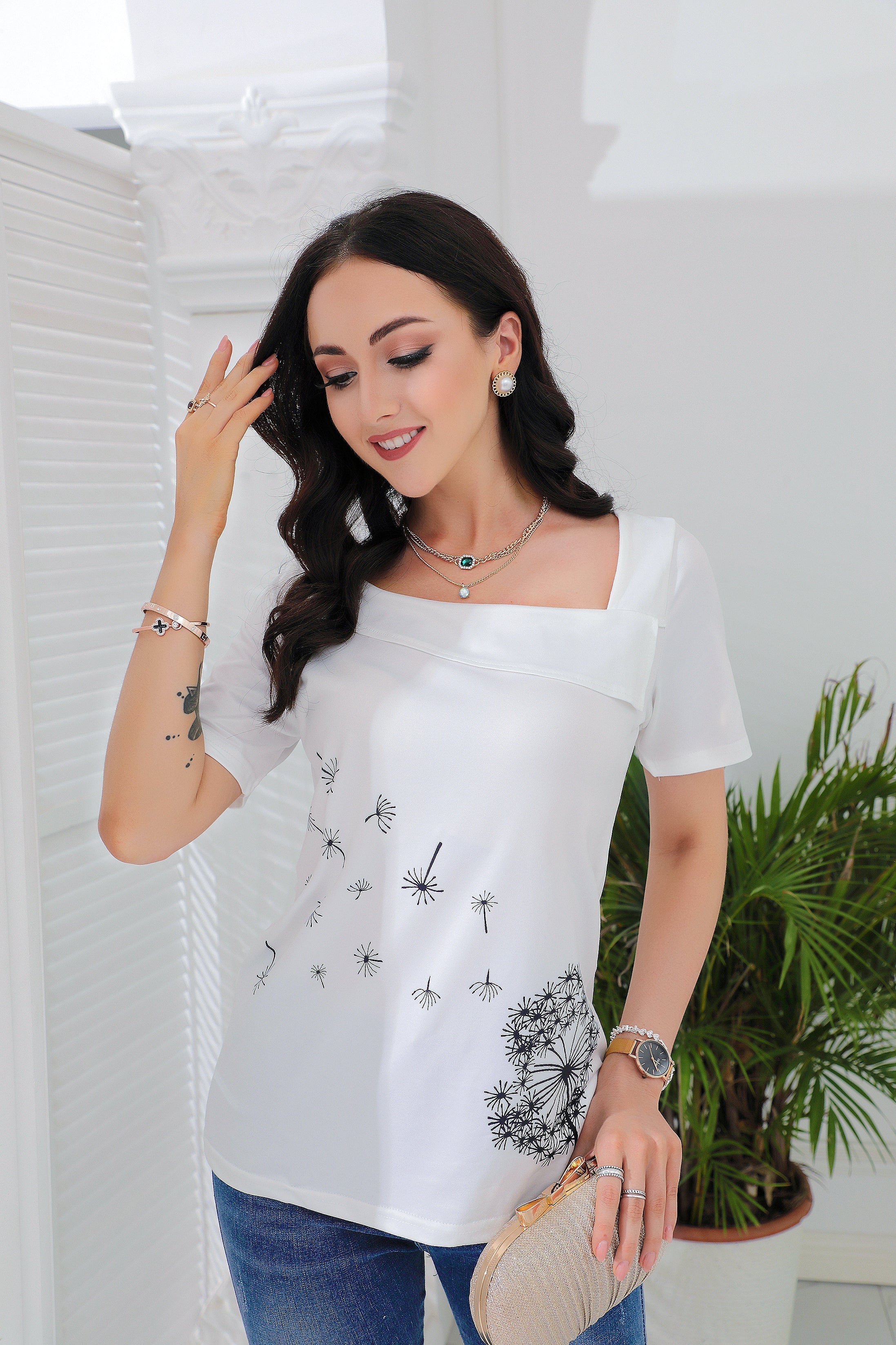 White short sleeve print top