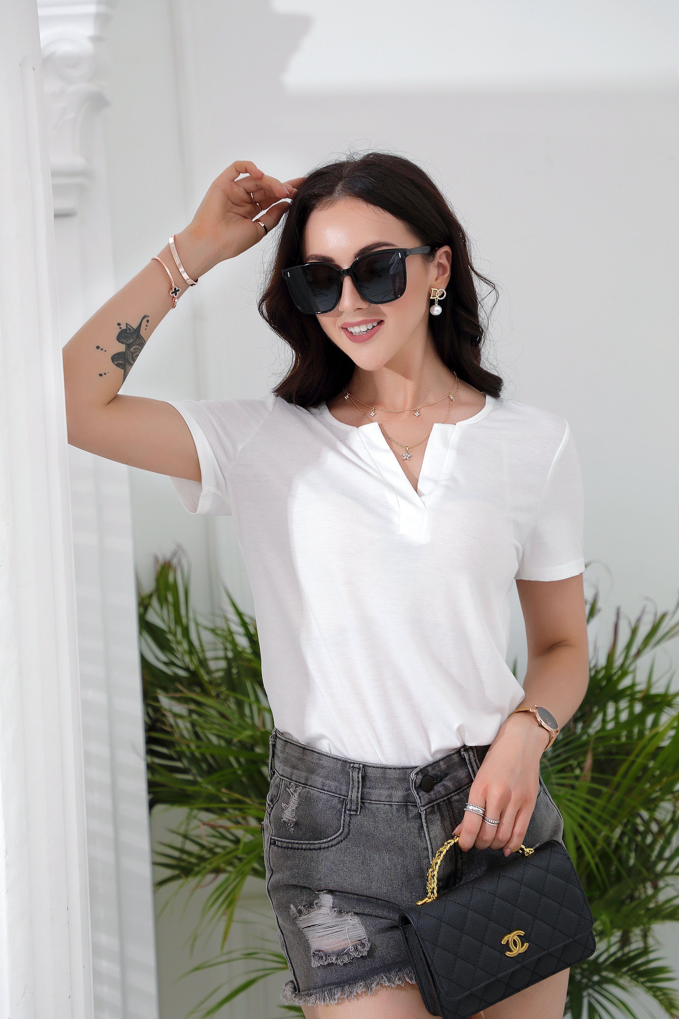 White short sleeve monochrome top