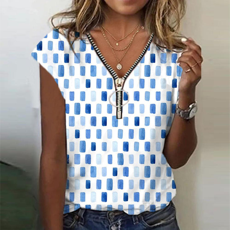 Stylish blue short sleeve top with print