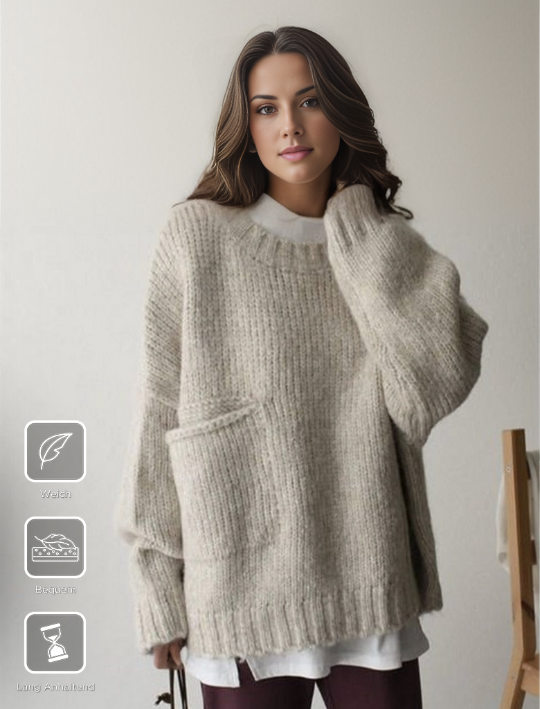 Oversize sweater with ivory pocket front