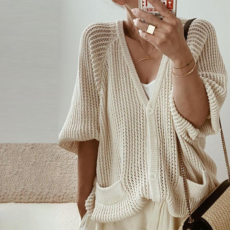 Chic monochrome sweater with V-neck