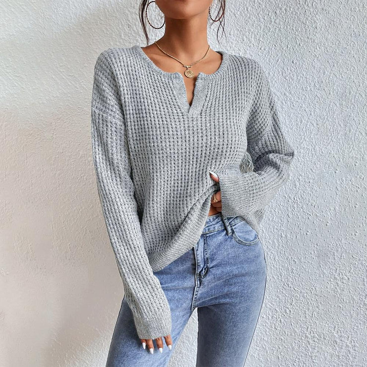 Cosy monochrome sweater with long sleeves