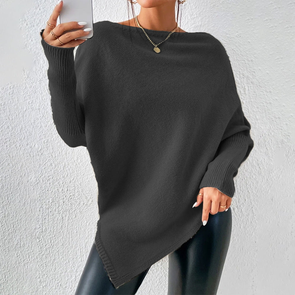 Comfortable simple sweater with round neck