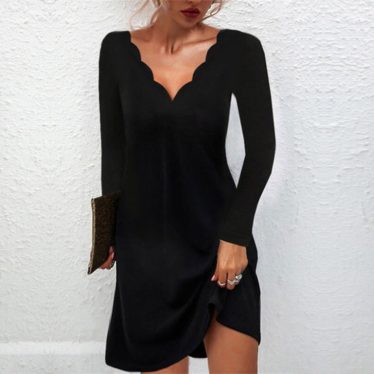 Elegant long sleeve monochrome mini dress