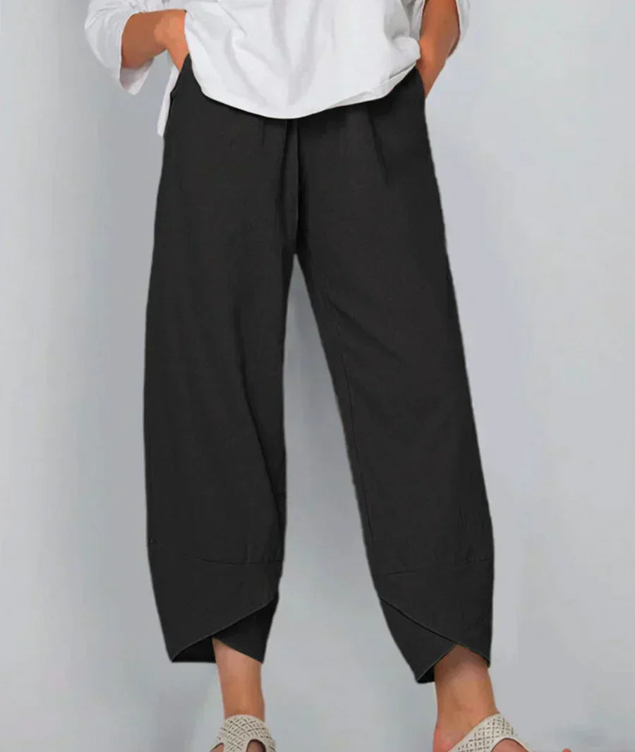 Windproof Elegance pants that protect you from wind and weather while always looking stylish