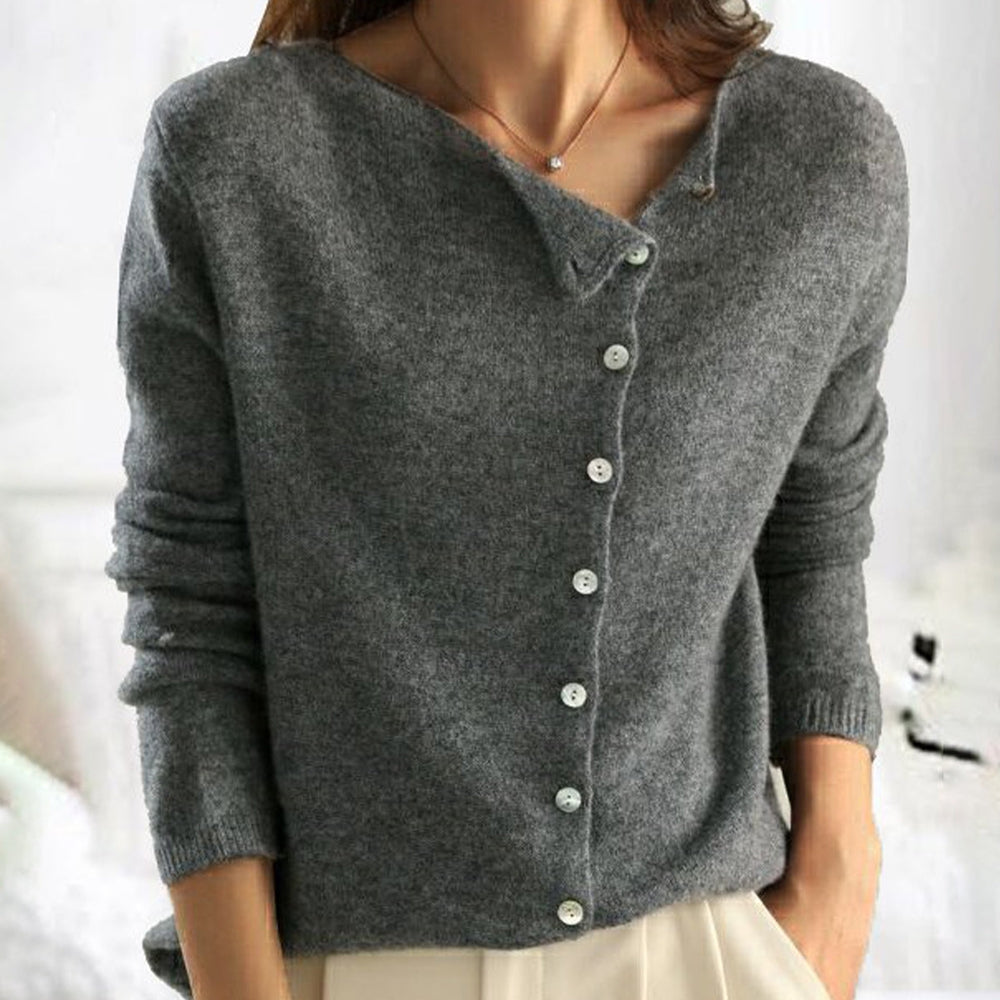 Simple plain sweater with long sleeves