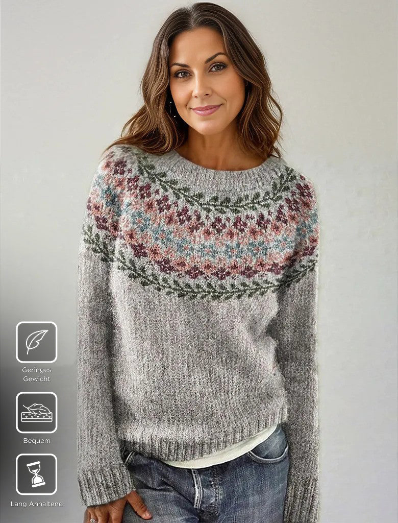 Elegant crew neck sweater with print