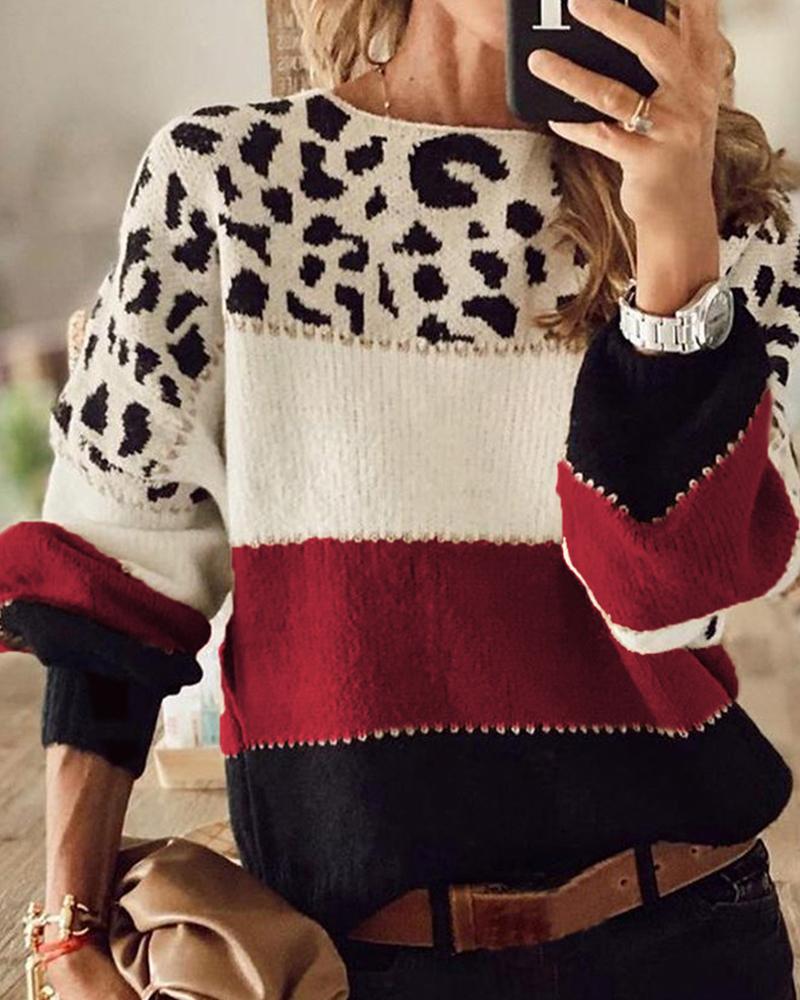 Contrast long sleeve sweater with leopard pattern