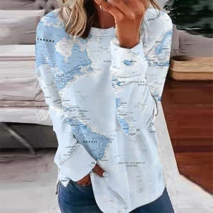 Comfortable long sleeve top with card print