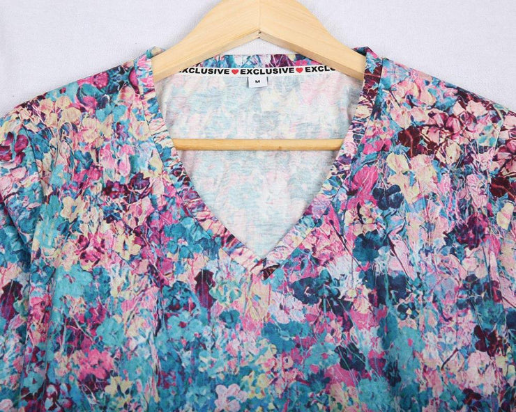 Floral wall printed top