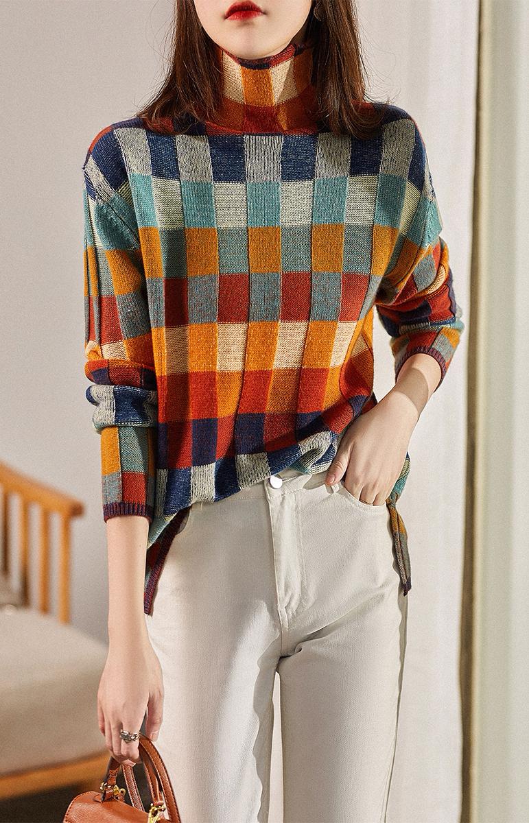 Autumn jumper with high neckline in checkerboard pattern