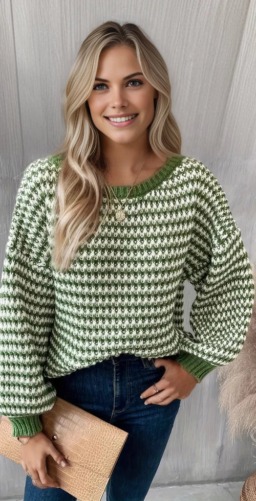 Striped loose sweater with round neckline