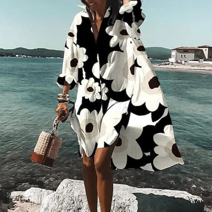 Groovy mini dress with long sleeves and print