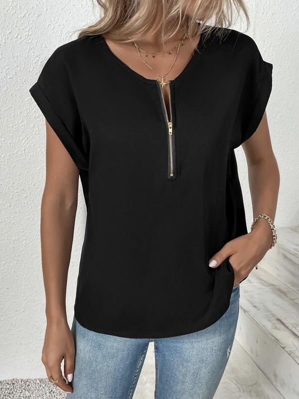 Elegant short sleeve black monochrome top