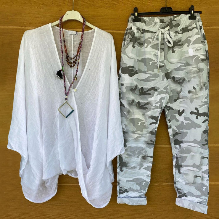 Green camouflage trousers with drawstring and cuffs White tunic 2-piece set